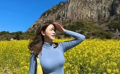 qq皮肤图片女生